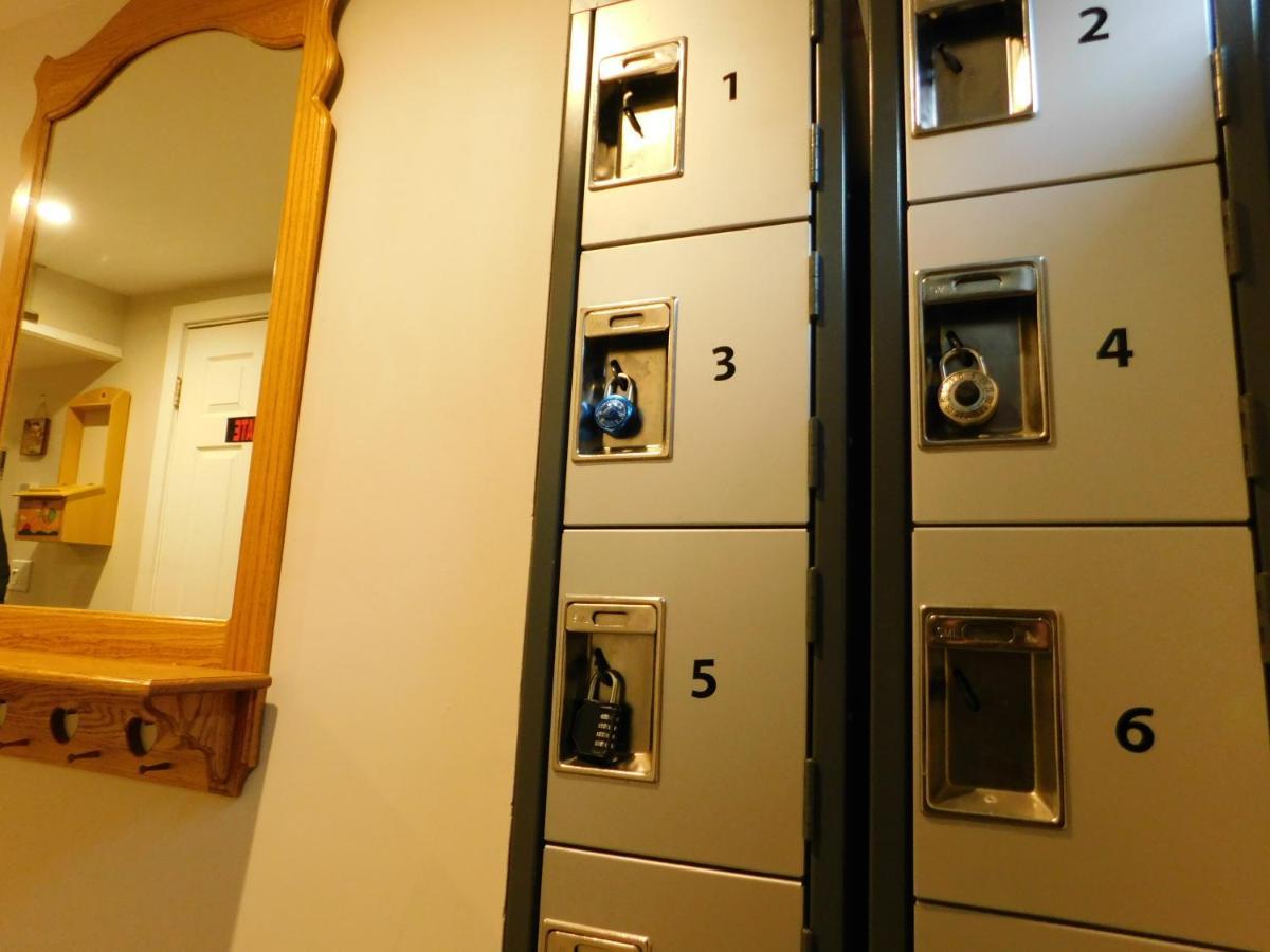 The Calgary Hub Hostel Style Home Zewnętrze zdjęcie